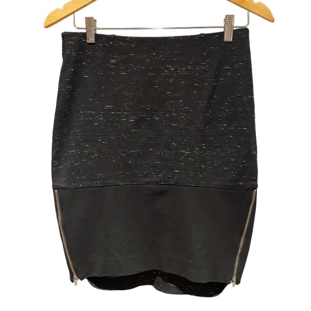 Aritzia Wilfred le fou pencil skirt. Knee length. size 8